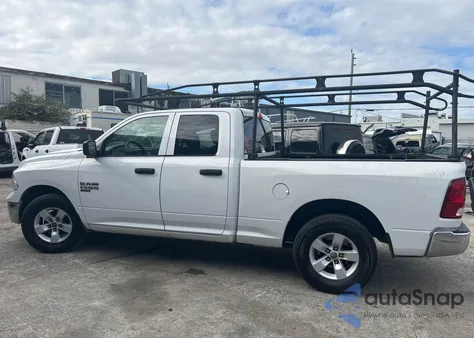 2019 Ram 1500 Classic z USA, uszkodzony, nr VIN 1C6RR6FG3KS733159